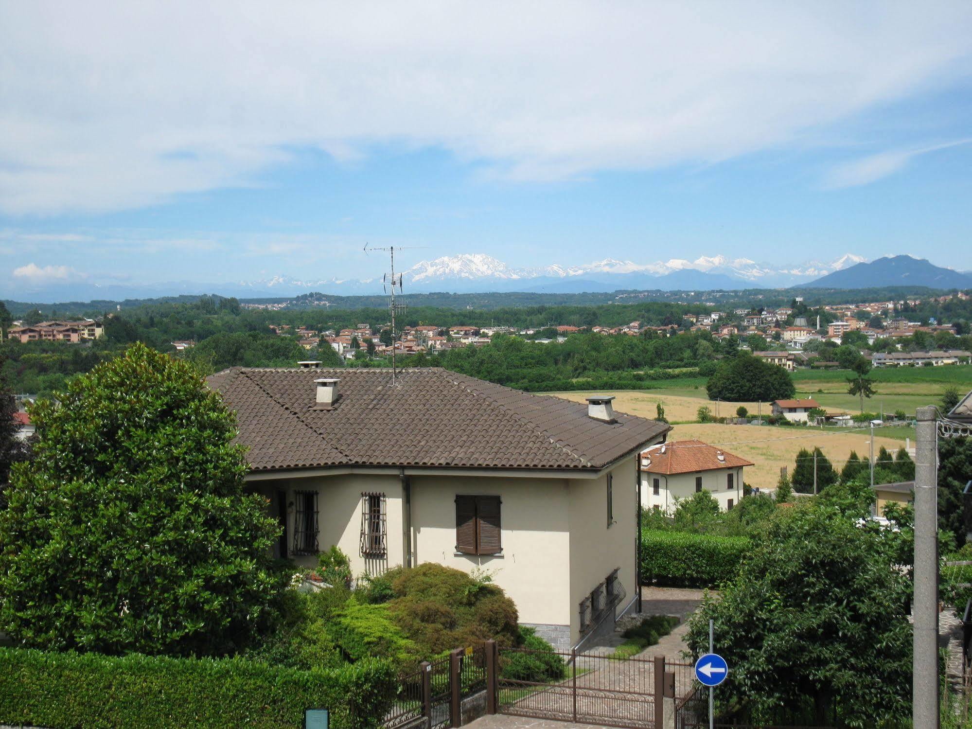 La Collina Hotel Casnate Con Bernate Exterior photo