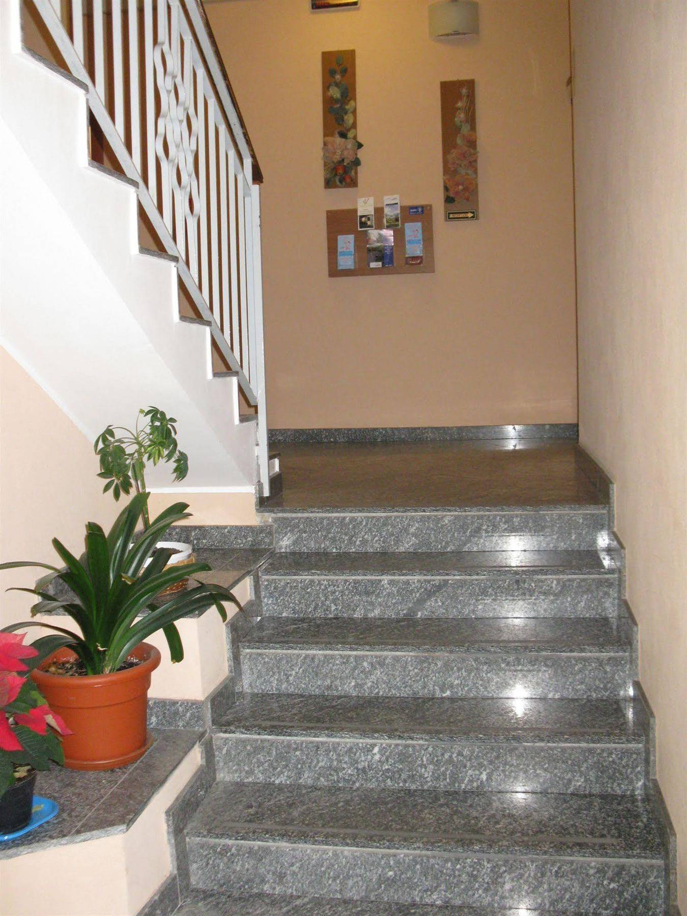 La Collina Hotel Casnate Con Bernate Exterior photo